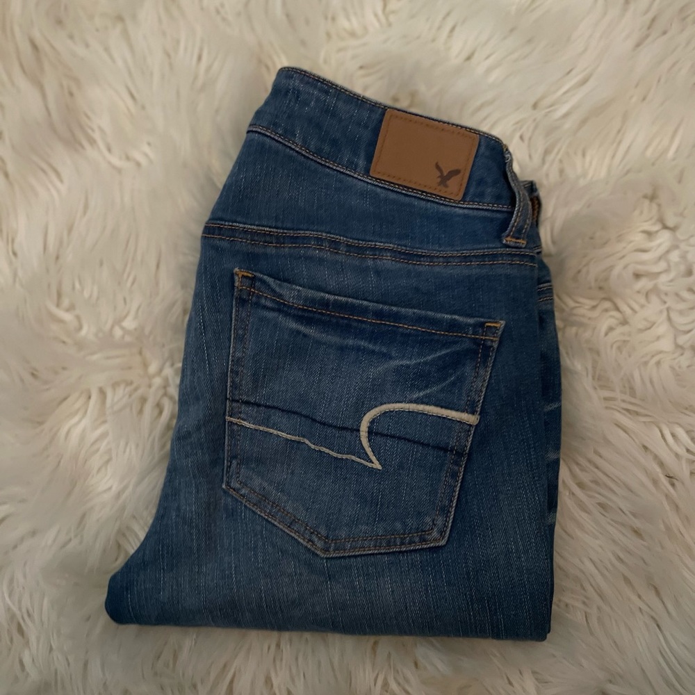 American Eagle skinny jeans. Sz 2 short stretch